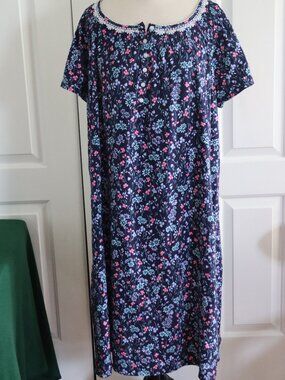 Aria Collection 100% Cotton Raglan Sleeve Smocked Neck Nightgown Floral Lace XL